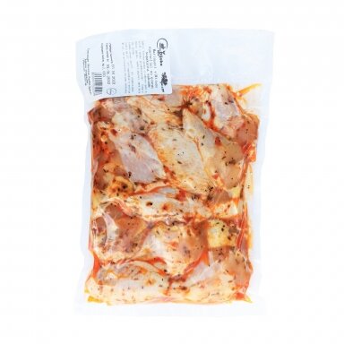 Marinuoti vištienos sparneliai su česnaku, P. Dijoko ūkis apie 0,5 kg. Marinuoti vištienos sparneliai su česnaku, P. Dijoko ūkis apie 0,5 kg.